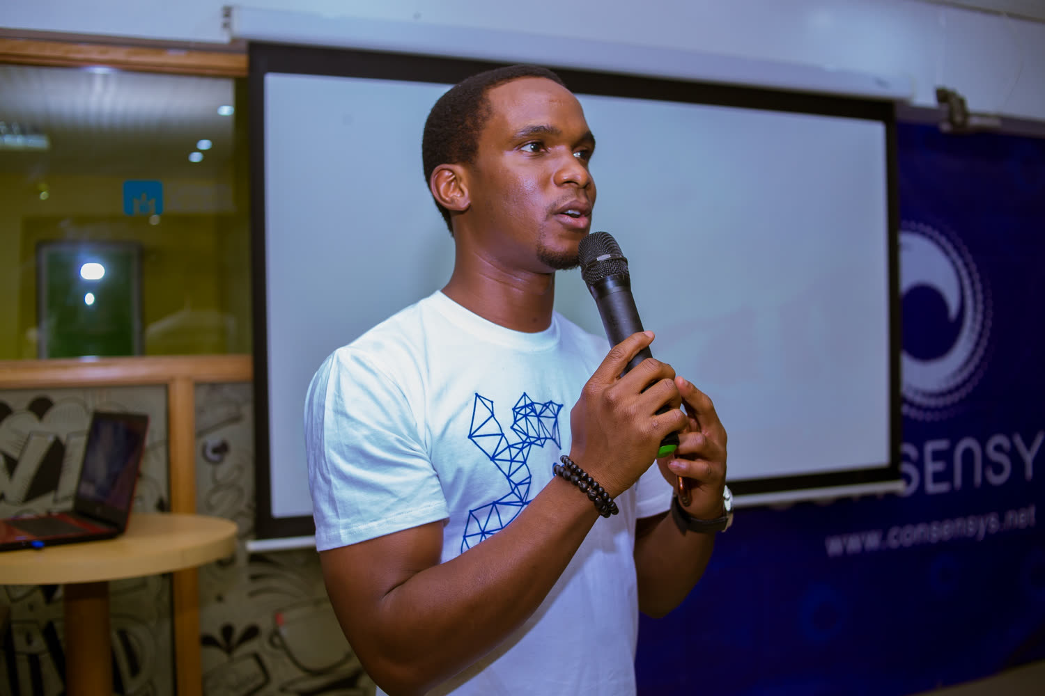 EthLagos 1 — Ben Onuoha opens Nigeria's first official Ethereum meetup.